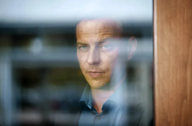 Das Netz – Spiel am Abgrund